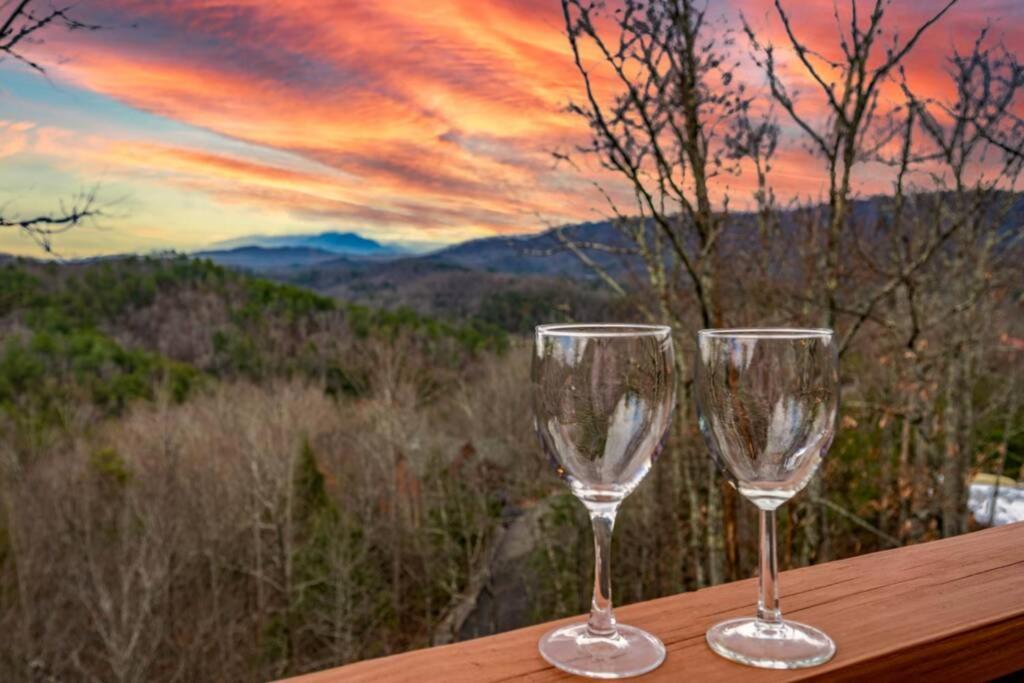 Over The Mountain - Smoky Mountain View Cabin Sevierville Esterno foto
