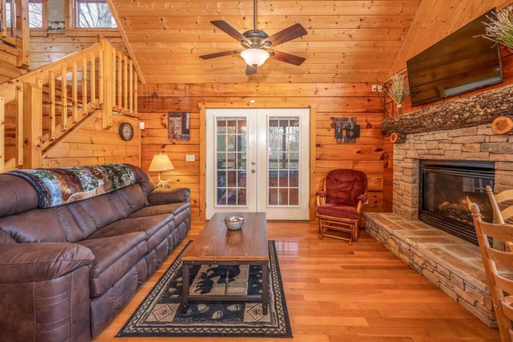 Over The Mountain - Smoky Mountain View Cabin Sevierville Esterno foto